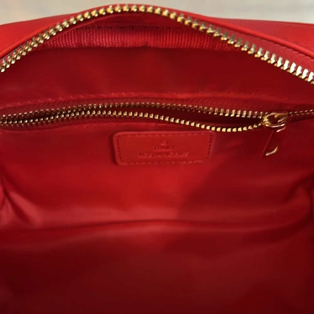TRULY Red Vanity Case